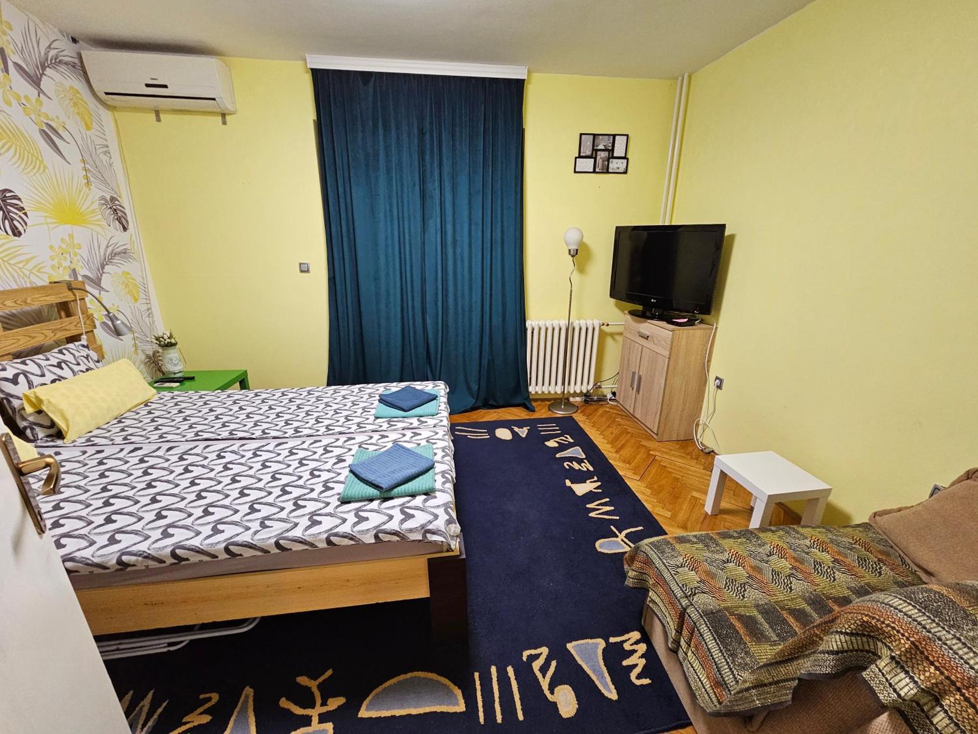 Apartman Yellow House Apartment Novi Sad Cameră foto